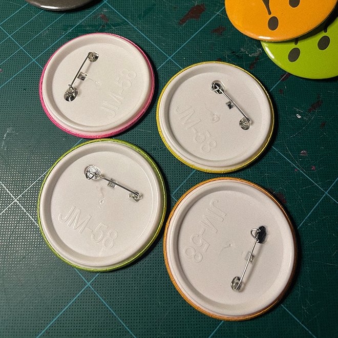 Piss off! Neon Badge